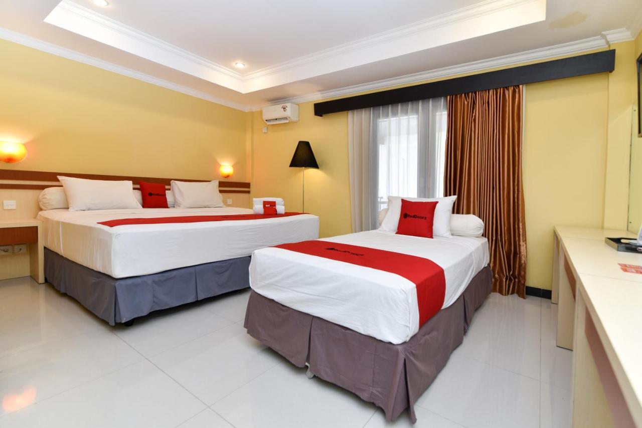Reddoorz Plus Near Mall Bali Galeria 2 Dempassar Exterior foto