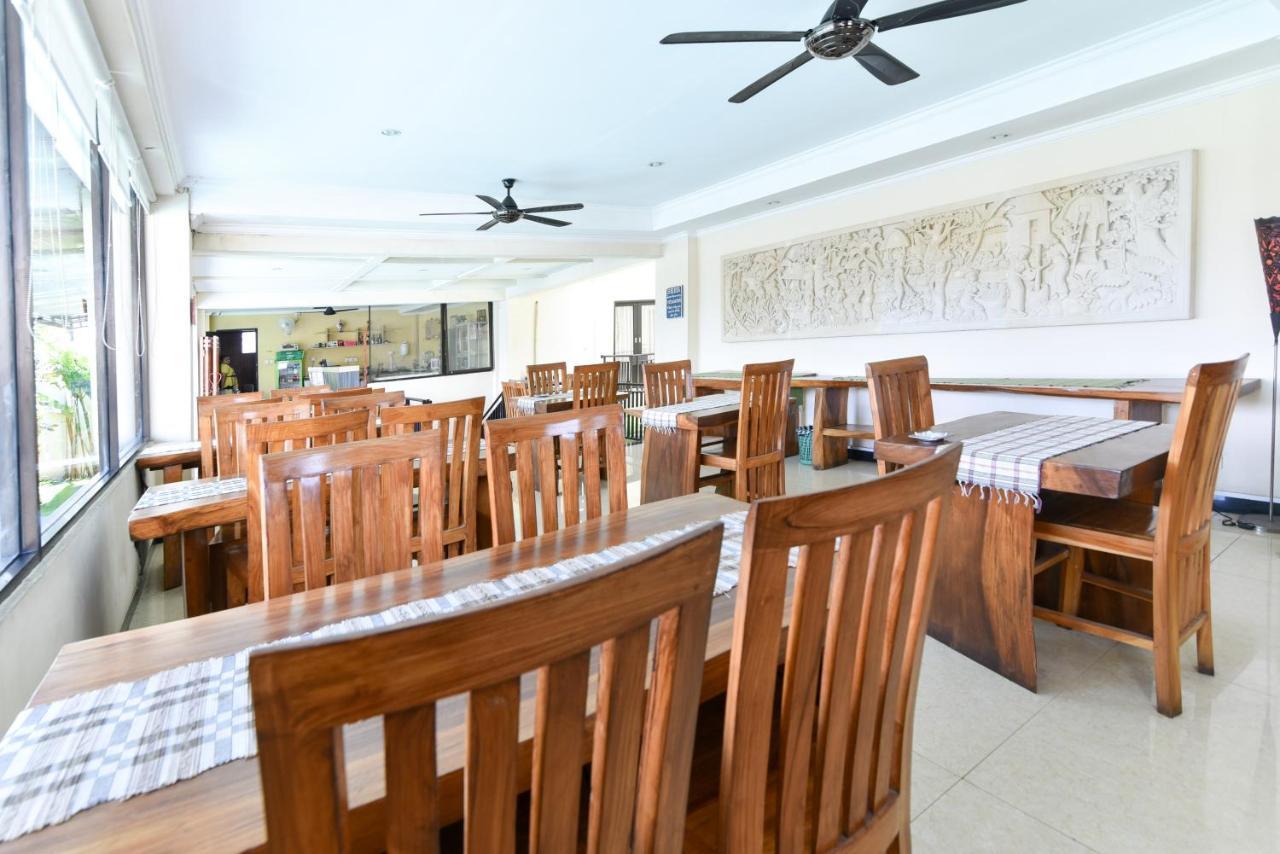 Reddoorz Plus Near Mall Bali Galeria 2 Dempassar Exterior foto