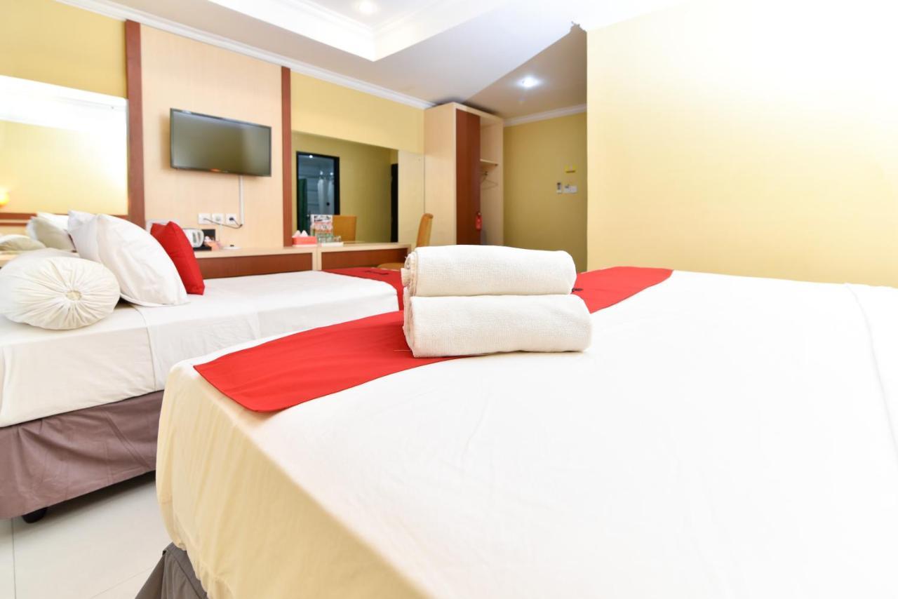 Reddoorz Plus Near Mall Bali Galeria 2 Dempassar Exterior foto
