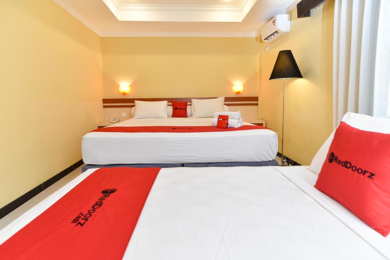 Reddoorz Plus Near Mall Bali Galeria 2 Dempassar Exterior foto
