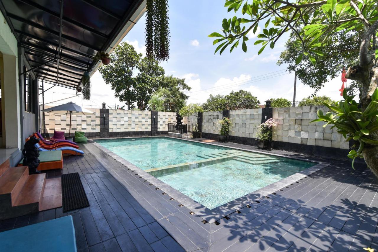Reddoorz Plus Near Mall Bali Galeria 2 Dempassar Exterior foto