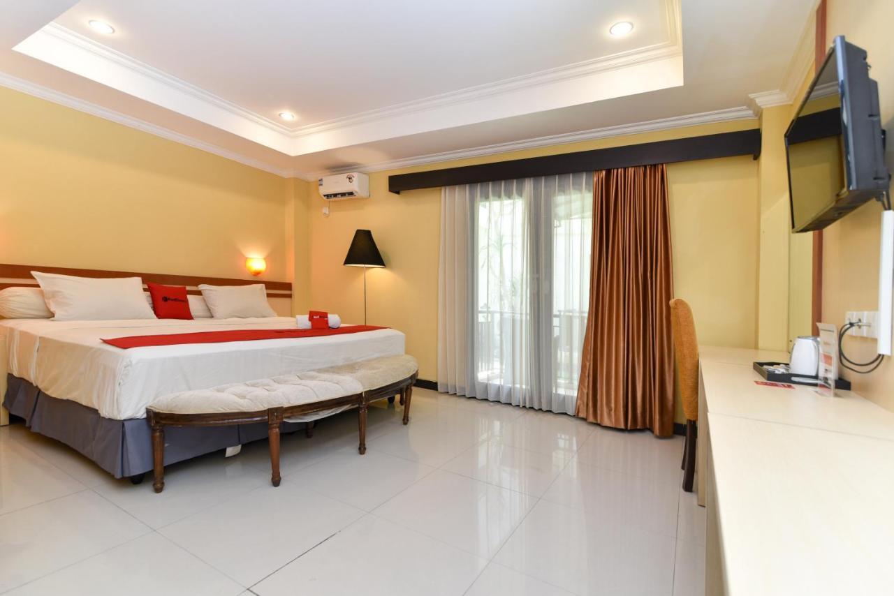 Reddoorz Plus Near Mall Bali Galeria 2 Dempassar Exterior foto