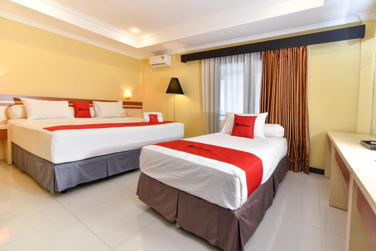 Reddoorz Plus Near Mall Bali Galeria 2 Dempassar Exterior foto