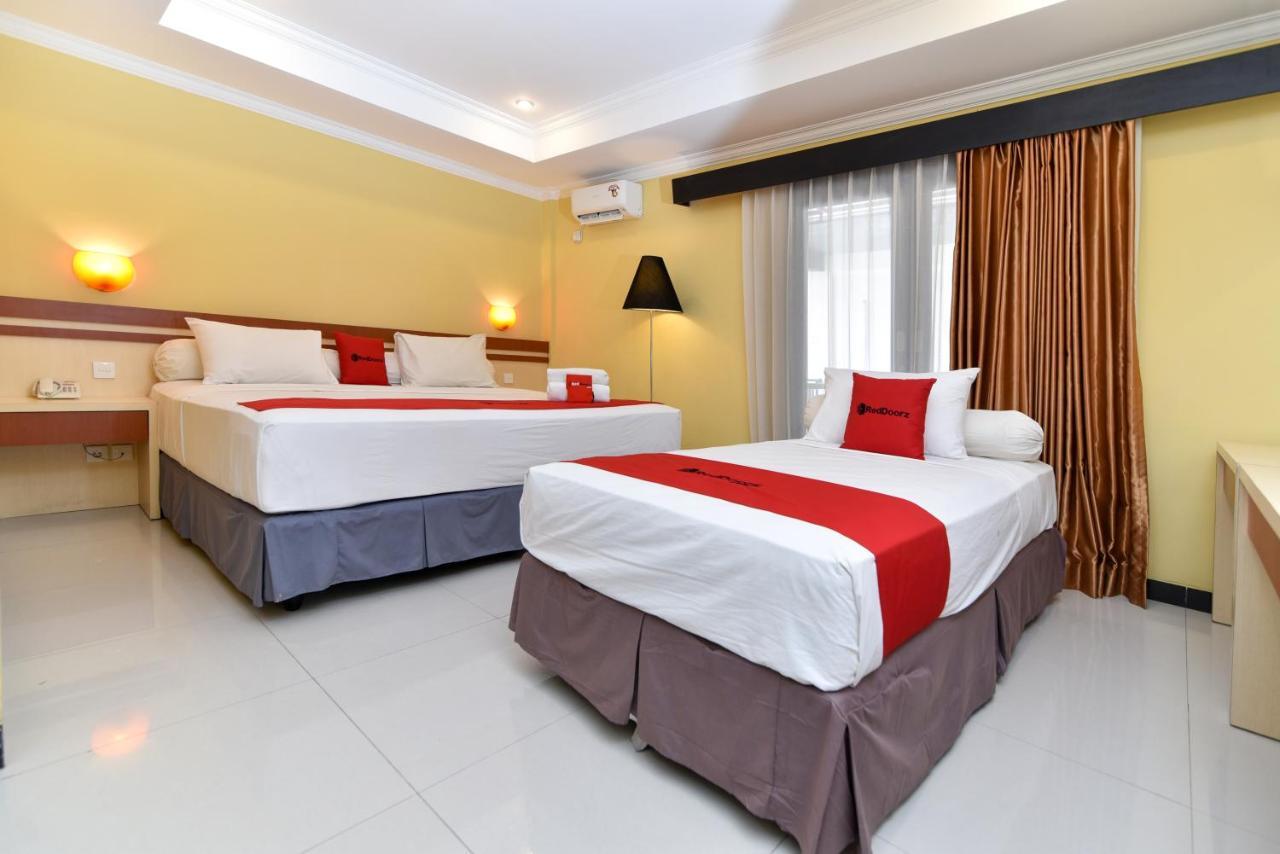 Reddoorz Plus Near Mall Bali Galeria 2 Dempassar Exterior foto
