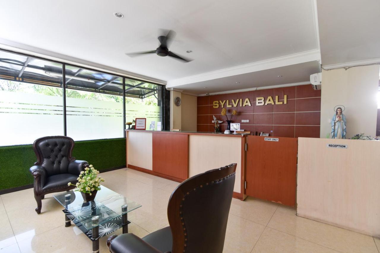 Reddoorz Plus Near Mall Bali Galeria 2 Dempassar Exterior foto
