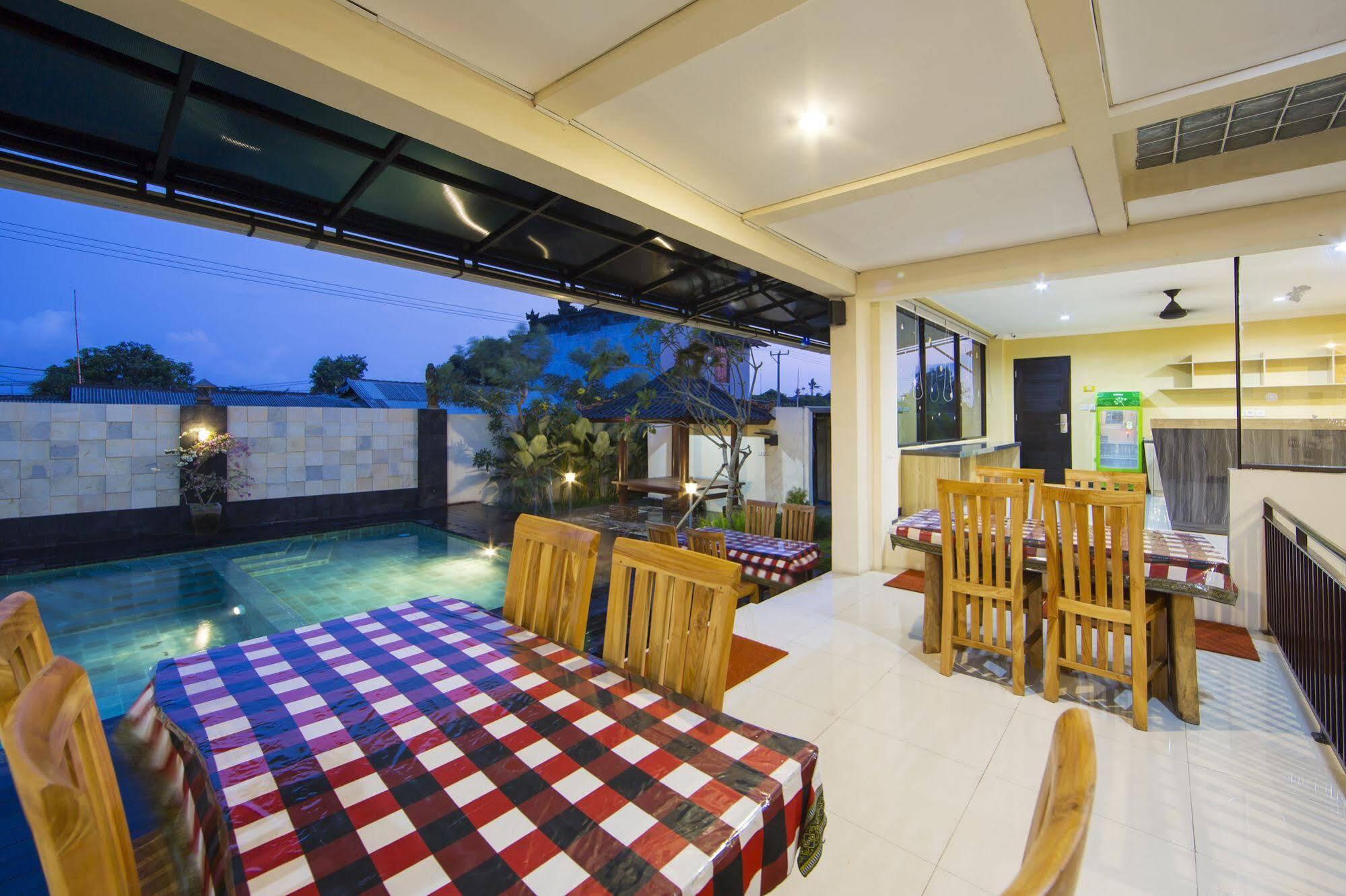 Reddoorz Plus Near Mall Bali Galeria 2 Dempassar Exterior foto