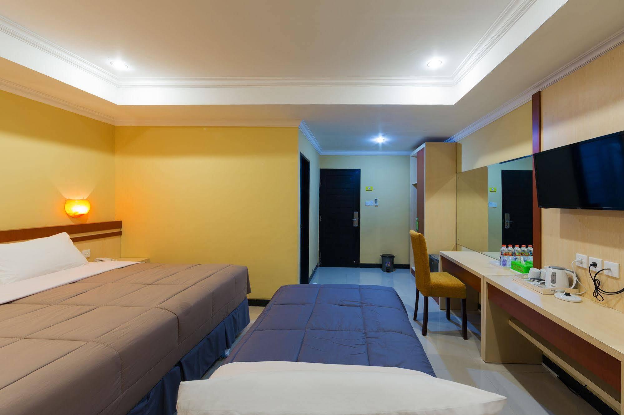 Reddoorz Plus Near Mall Bali Galeria 2 Dempassar Exterior foto