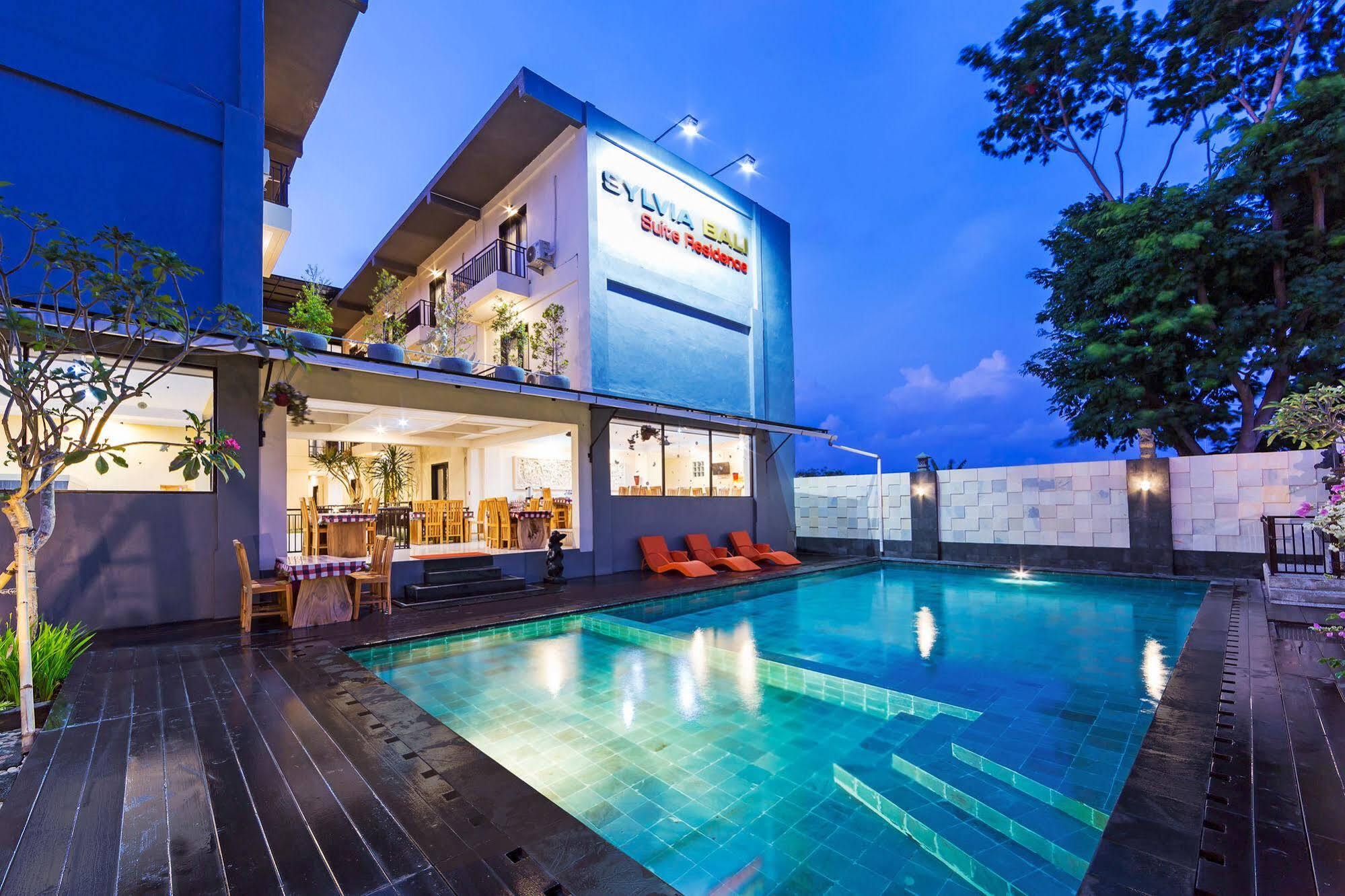 Reddoorz Plus Near Mall Bali Galeria 2 Dempassar Exterior foto